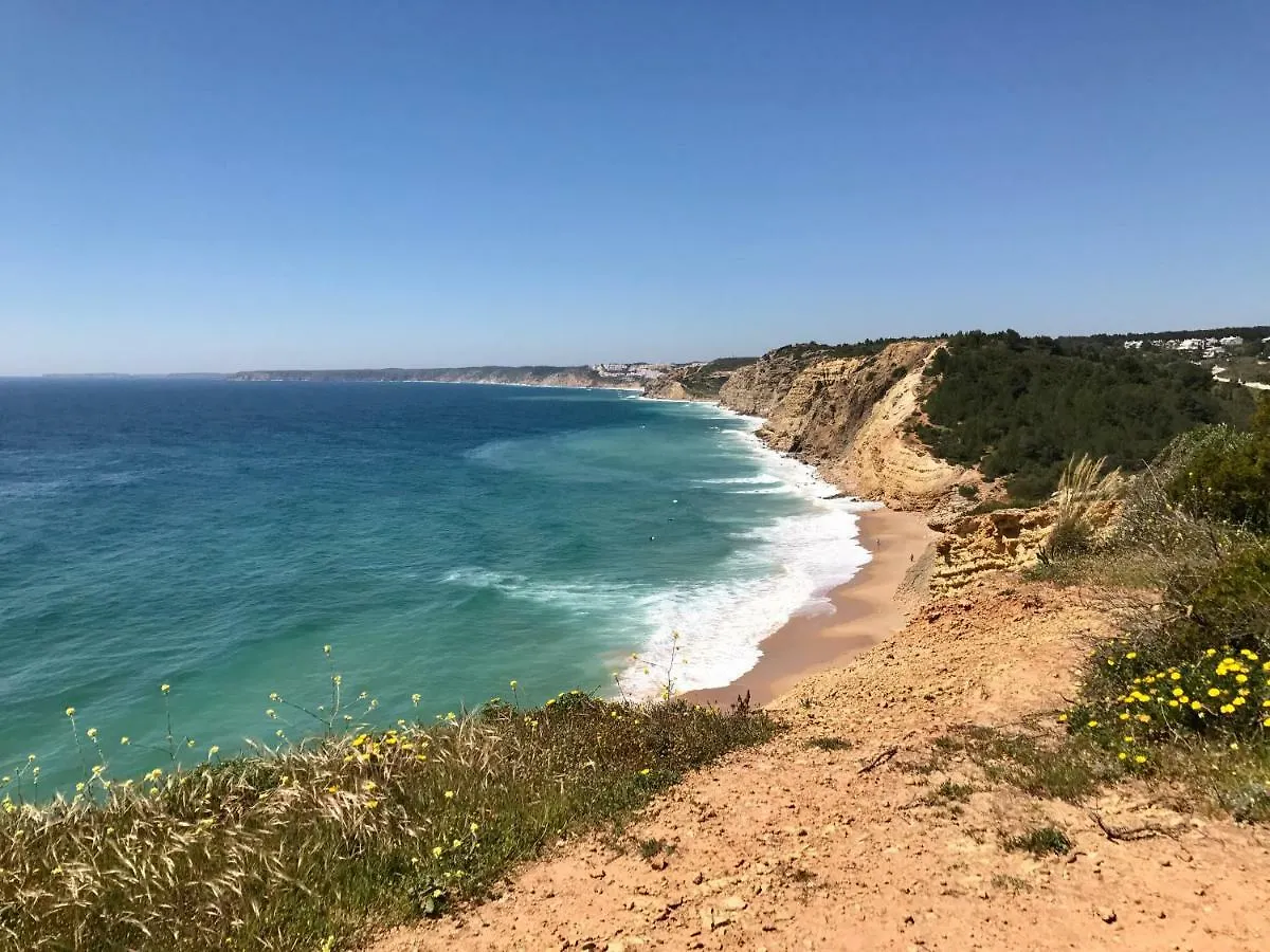 Lovely Burgau Villa Just 3 Mins Walk From Beach Budens